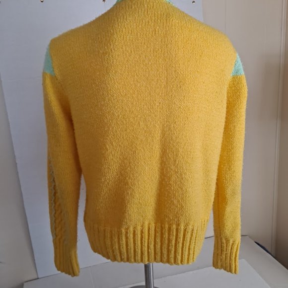 Vintage Handmade Cardigan Sweater Yellow Aqua Trim 7 Mother of Pearl But… - Picture 7 of 11